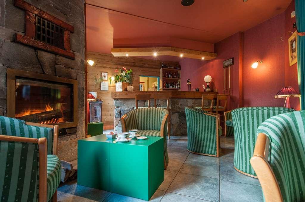 Brit Hotel Florimont Saint-Ferréol Restoran fotoğraf